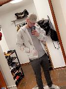 Michi1995 sucht Sex Kontakt